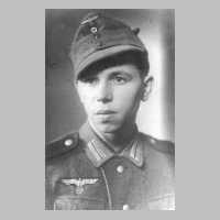 087-0015 Hans Stoermer aus Romau. Jaeger in einem ostpreussischen Regiment.jpg